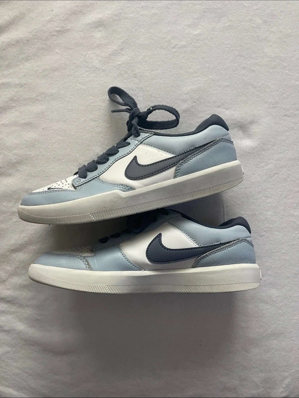 Nike low top